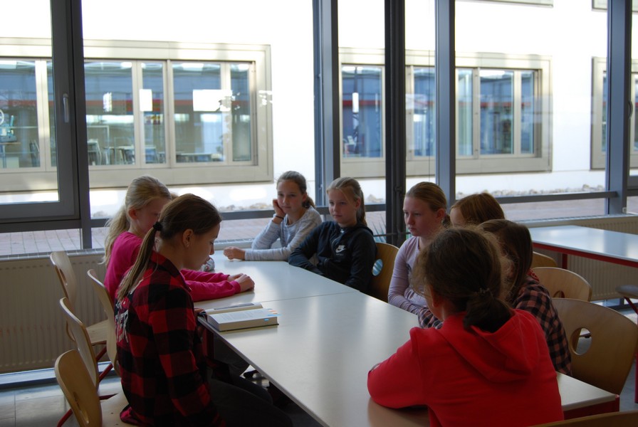 2018 11 16 Leseaktion Klassen 5 u 6 Bild 2 web