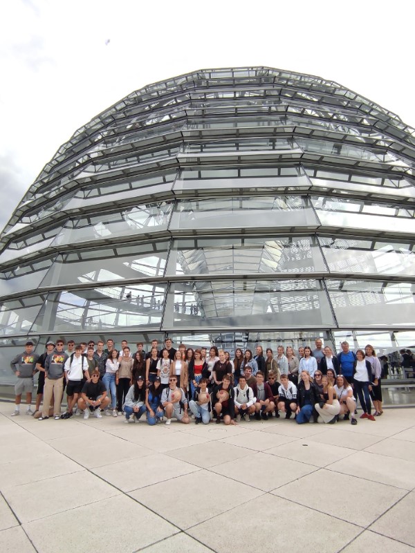 Gruppenphoto Bundestag Web hoch