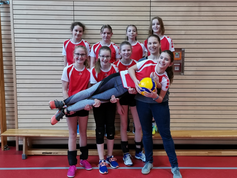 Kreisentscheid gegen Uffenheim der Steller-Volleys Mädchen IV