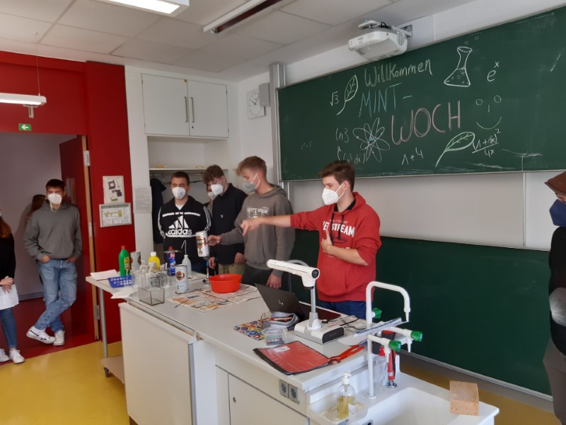 MINT-Woch des P-Seminar MINT-Tag ist ein voller Erfolg.