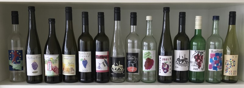 Sterne, Trauben und der Eifelturm –  Etiketten für den Europa-Weinberg