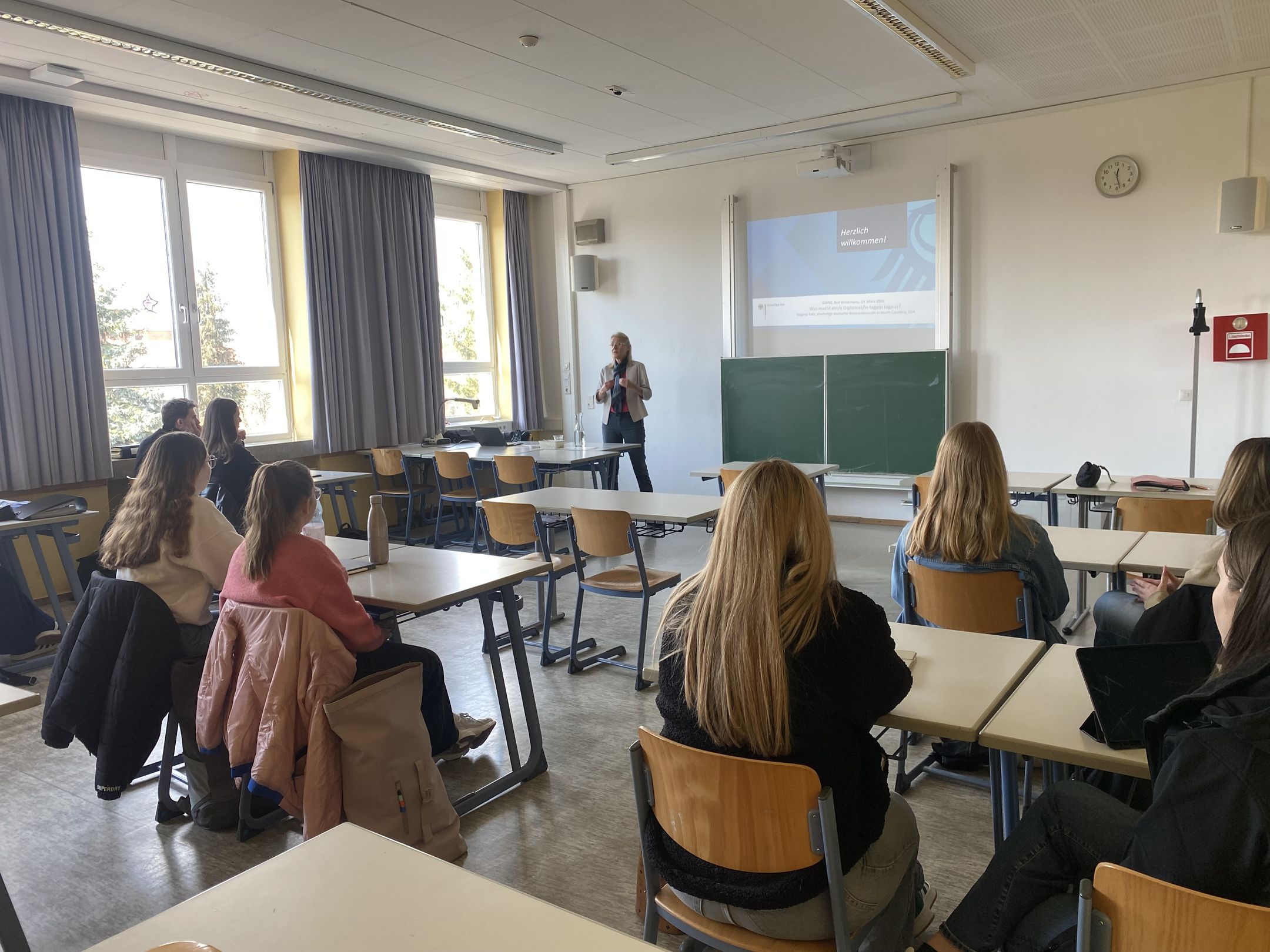 Diplomatie hautnah – Besuch aus dem Auswärtigen Amt