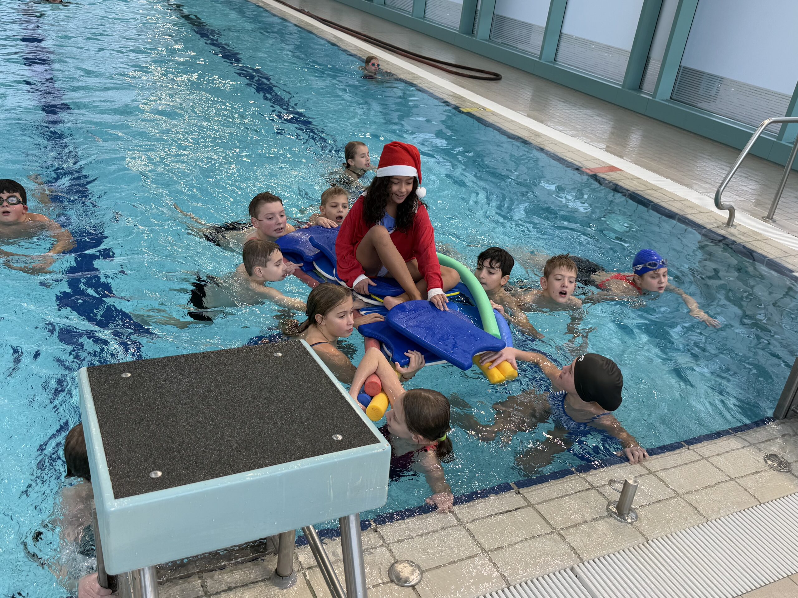 Nikolausschwimmen der 5. Klassen