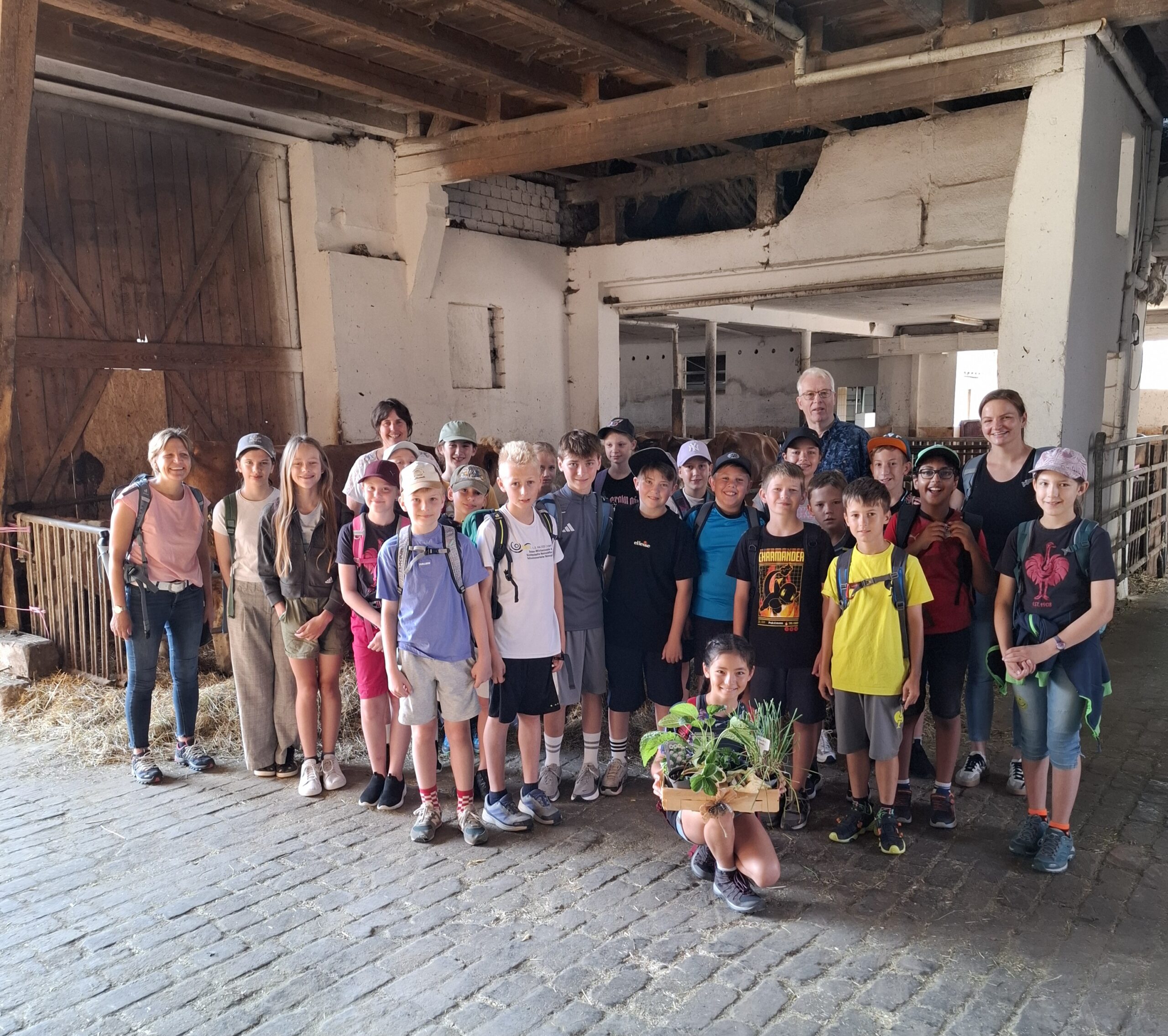 Biologische Vielfalt auf dem Biohof Zeller in Ipsheim: Unsere 5. Klassen auf Entdeckungstour